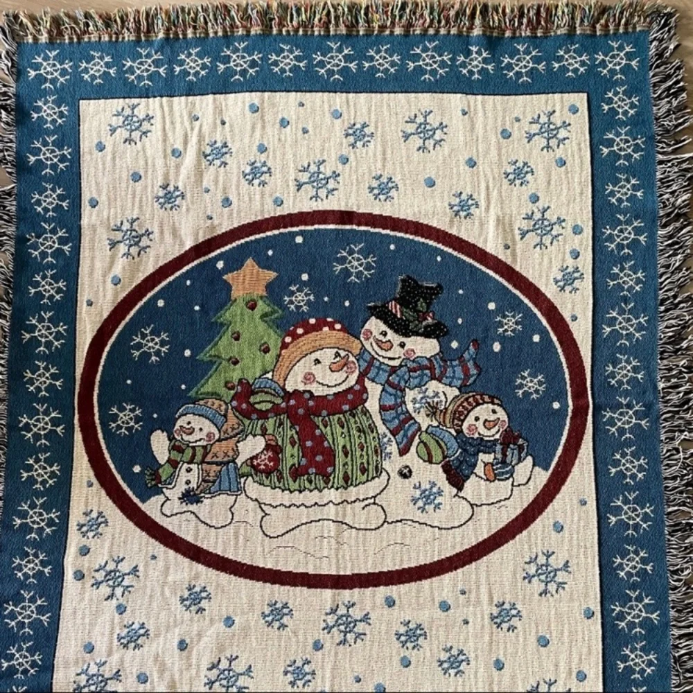Winter Christmas Snowman Family Throw